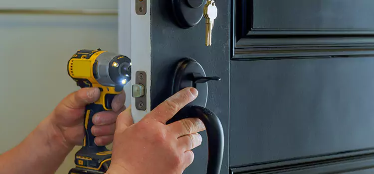 Commercial Door Lock Installation Sylvania